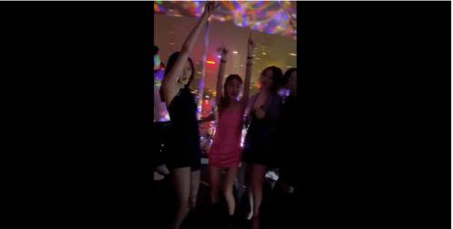 带你吃瓜蹦迪现场视频播放,带你领略吃瓜蹦迪的狂欢盛宴