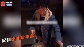 路边小郎君吃瓜视频大全,揭秘娱乐圈幕后趣闻