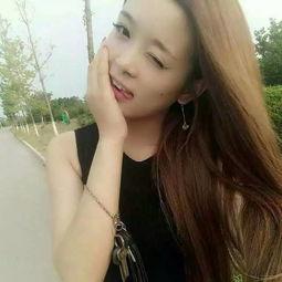 青岛吃瓜妹子是谁啊视频,网络爆红背后的故事