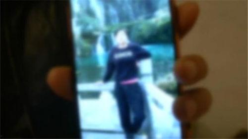 小刘的吃瓜现场视频,笑料百出！