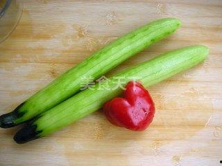 小酸瓜能吃吗怎么吃的视频,轻松学会家常吃法