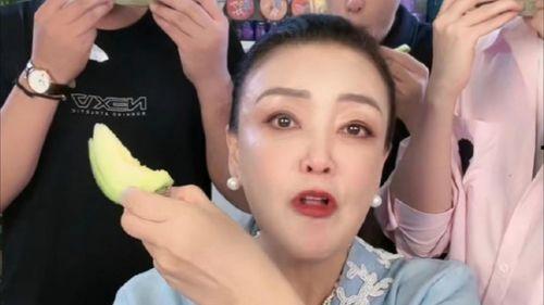 张兰在线直播吃瓜视频播放,揭秘娱乐圈幕后故事