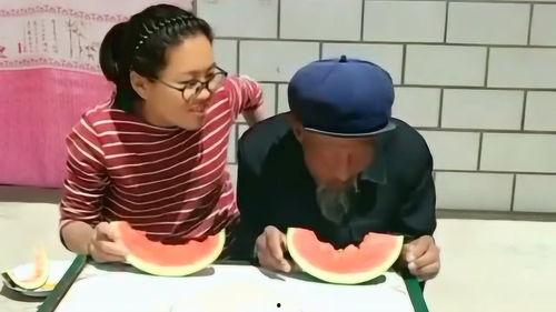 爷爷和孙女吃瓜视频