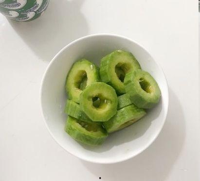 羊角蜜瓜老了怎么吃视频,羊角蜜瓜老化处理与美味新食法揭秘