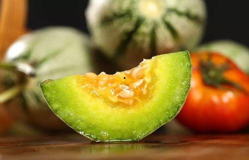 羊角蜜瓜老了怎么吃视频,羊角蜜瓜老化处理与美味新食法揭秘